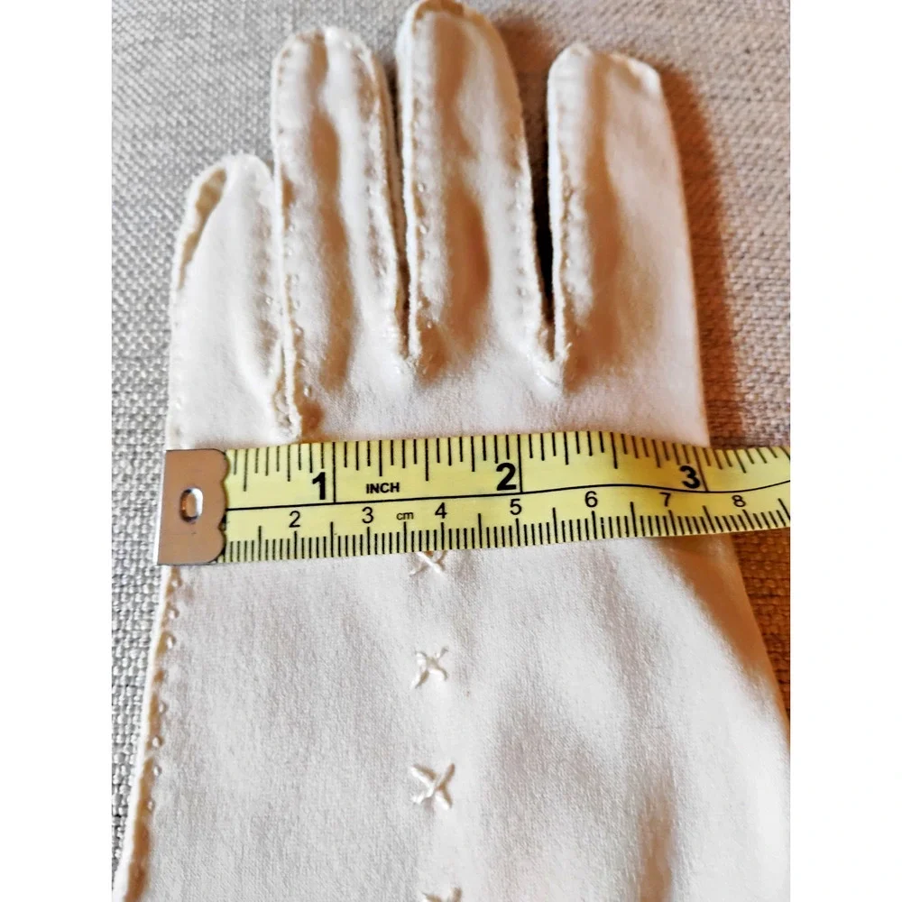 Vintage Handmade Classic Cotton Wrist Gloves Cream Small Pearlcore Rockabilly
